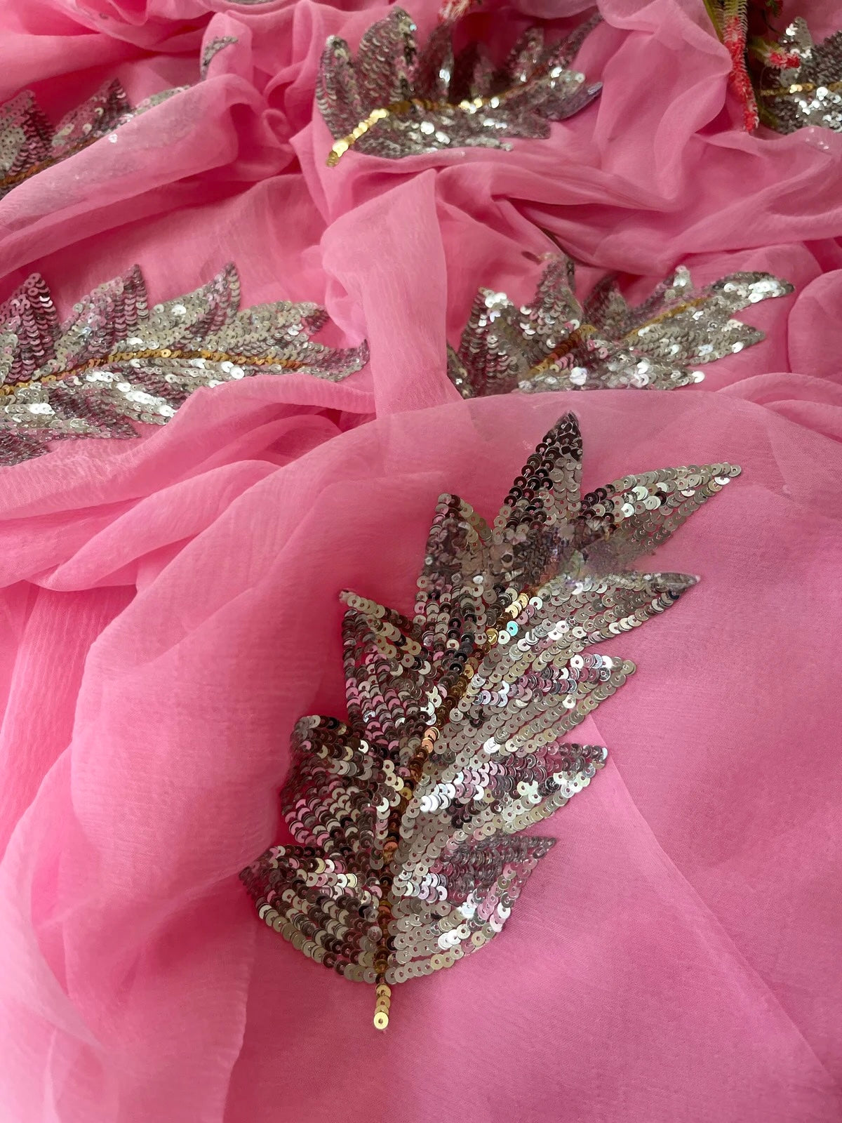 Baby pink silver leaf Buta saree