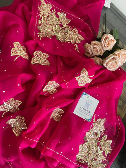 Magenta Zaari Jaali Buta Saree