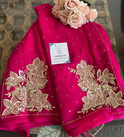 Magenta Zaari Jaali Buta Saree