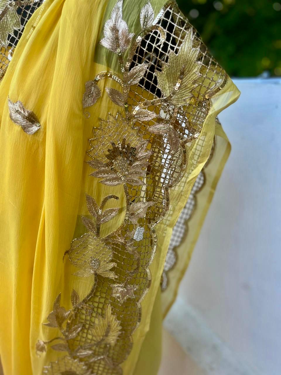 Yellow Cutwok Border Saree